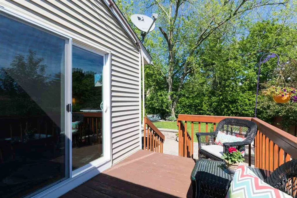27 Fields Road Portsmouth NH 03801