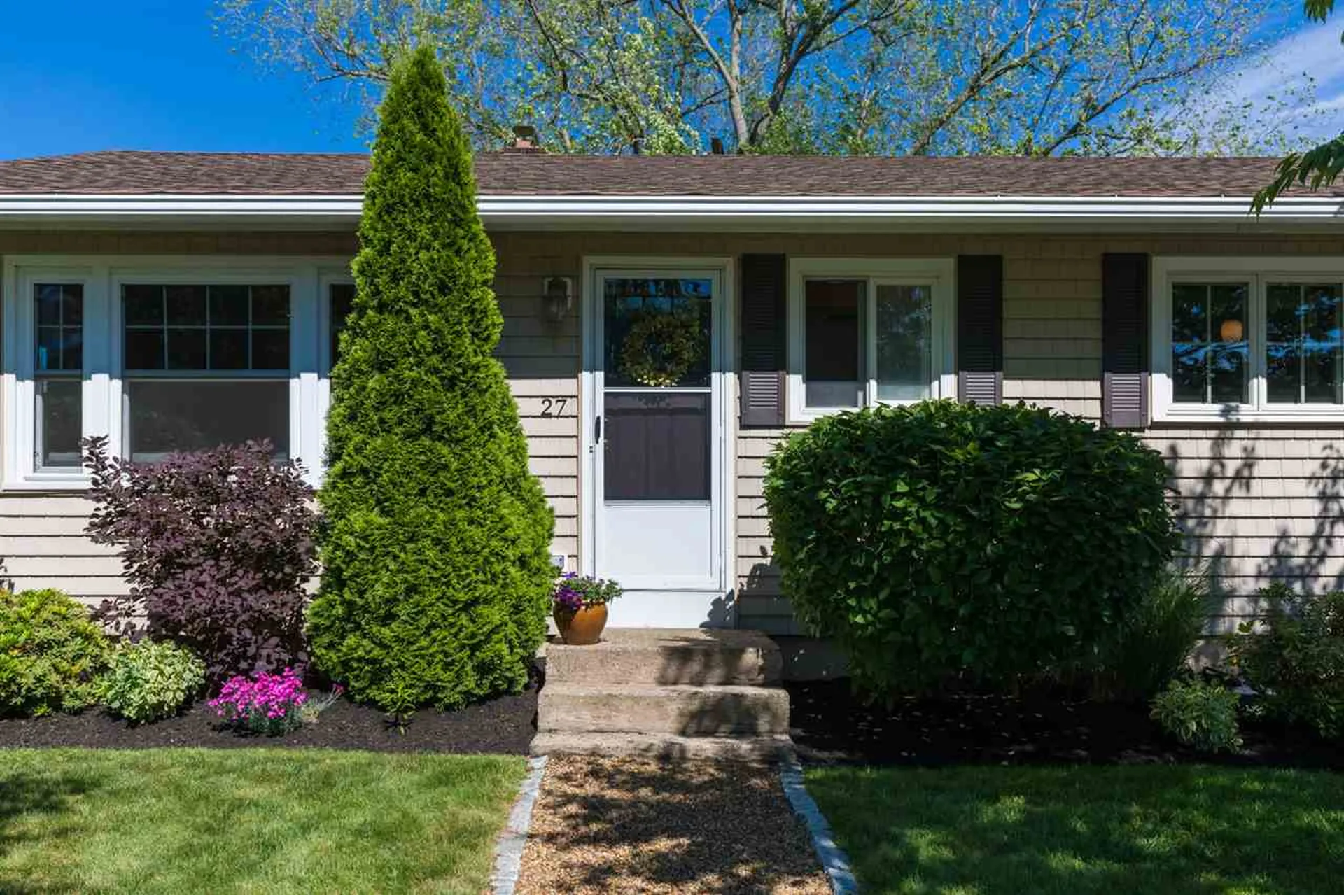 27 Fields Road Portsmouth NH 03801