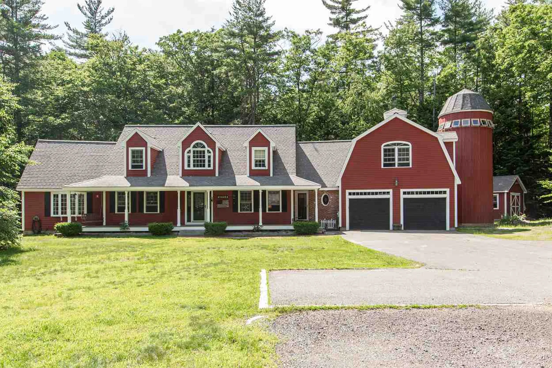 52 Olde Towne Road Auburn NH 03032
