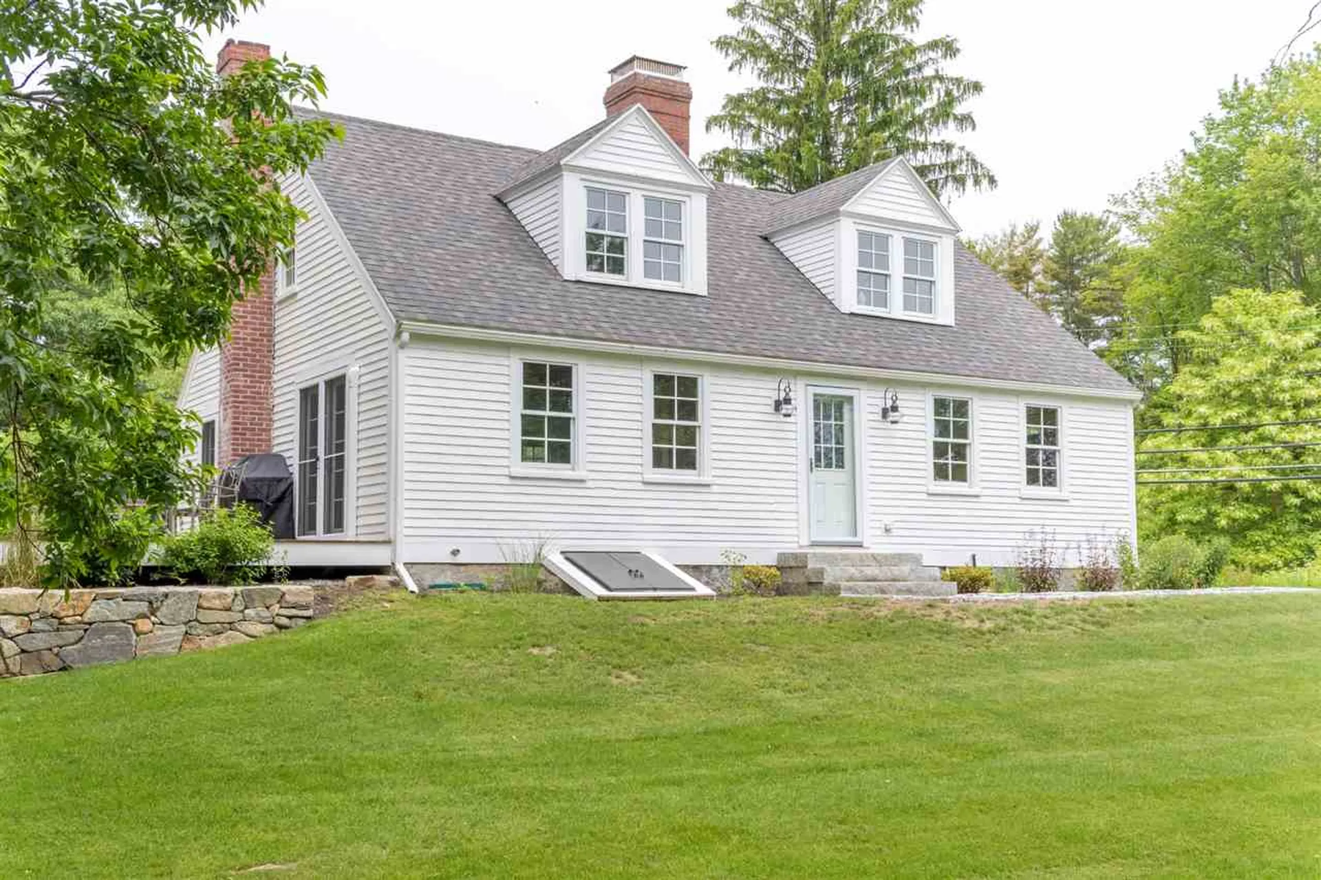 8 Maple Road North Hampton NH 03862