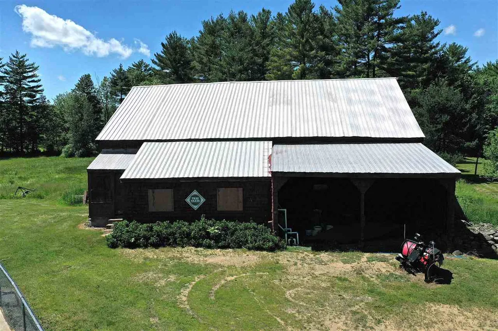 197 Ridge Road Farmington NH 03835