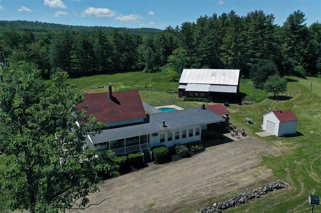 197 Ridge Road Farmington NH 03835
