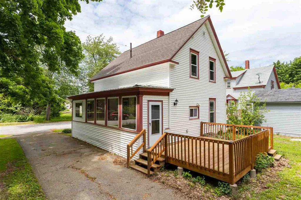 41 Linden Street Rochester NH 03867