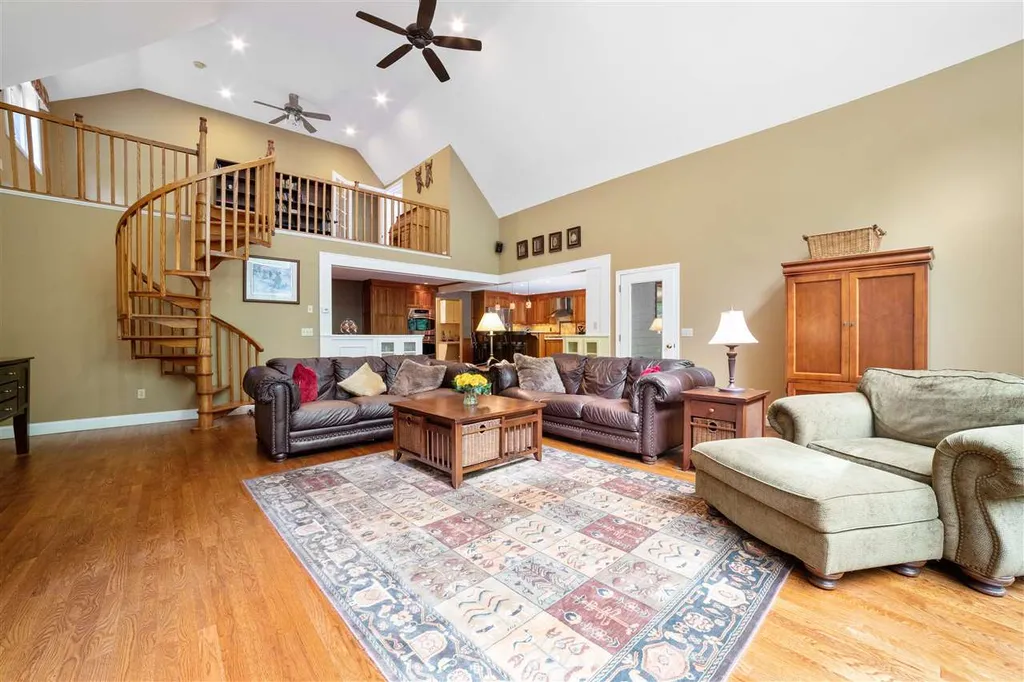 2 Highlander Drive North Hampton NH 03862