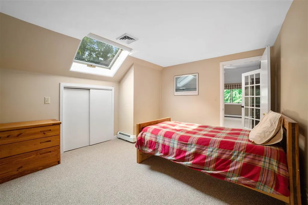 2 Highlander Drive North Hampton NH 03862