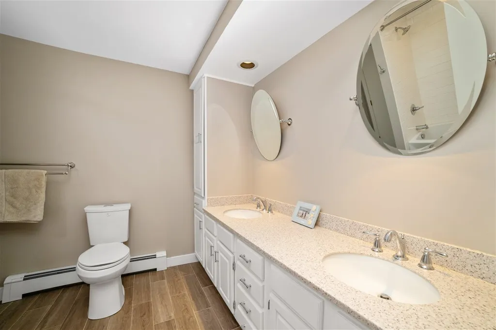 2 Highlander Drive North Hampton NH 03862