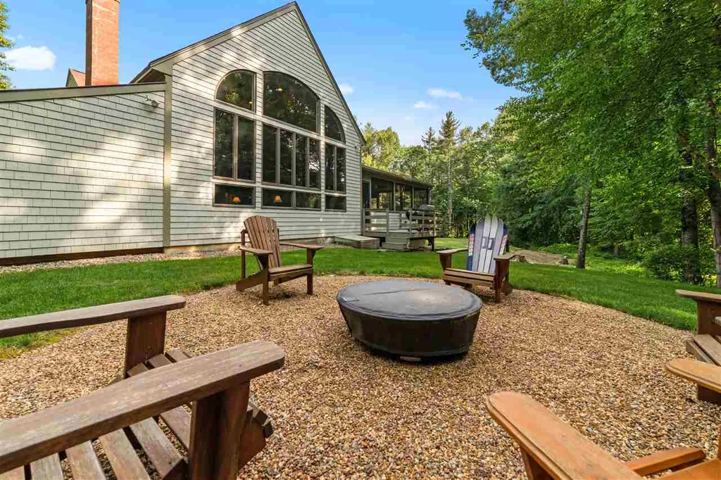 2 Highlander Drive North Hampton NH 03862