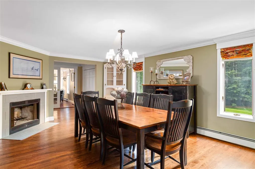 2 Highlander Drive North Hampton NH 03862