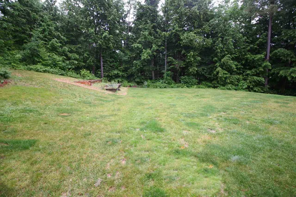 175 Oak Hill Road Barrington NH 03825