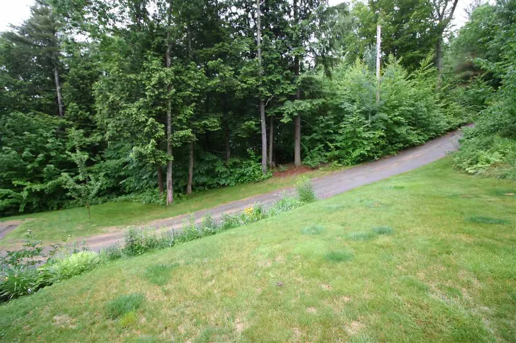 175 Oak Hill Road Barrington NH 03825