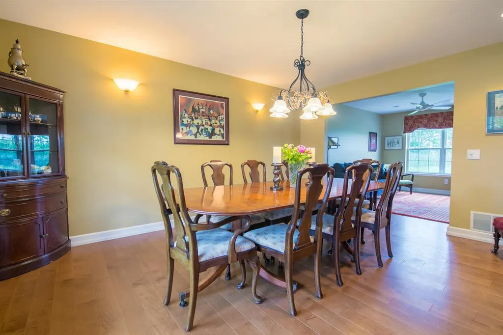 11 Thistle Lane Essex VT 05452