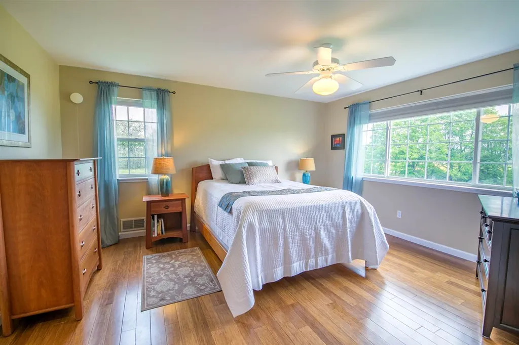 11 Thistle Lane Essex VT 05452
