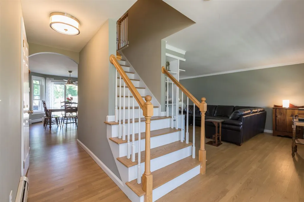 19 Baldwin Way Dover NH 03820