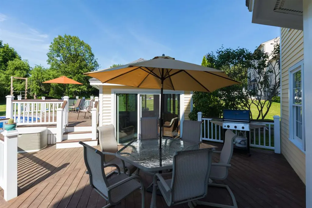 19 Baldwin Way Dover NH 03820