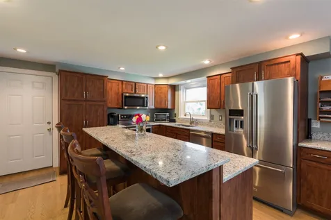 19 Baldwin Way Dover NH 03820