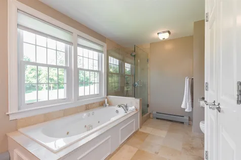 19 Baldwin Way Dover NH 03820