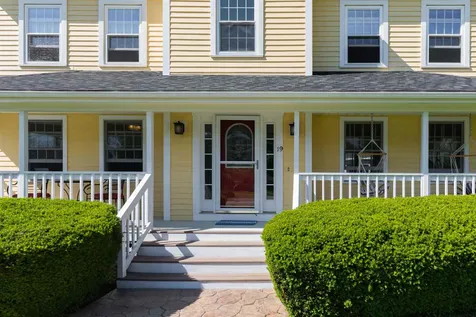 19 Baldwin Way Dover NH 03820
