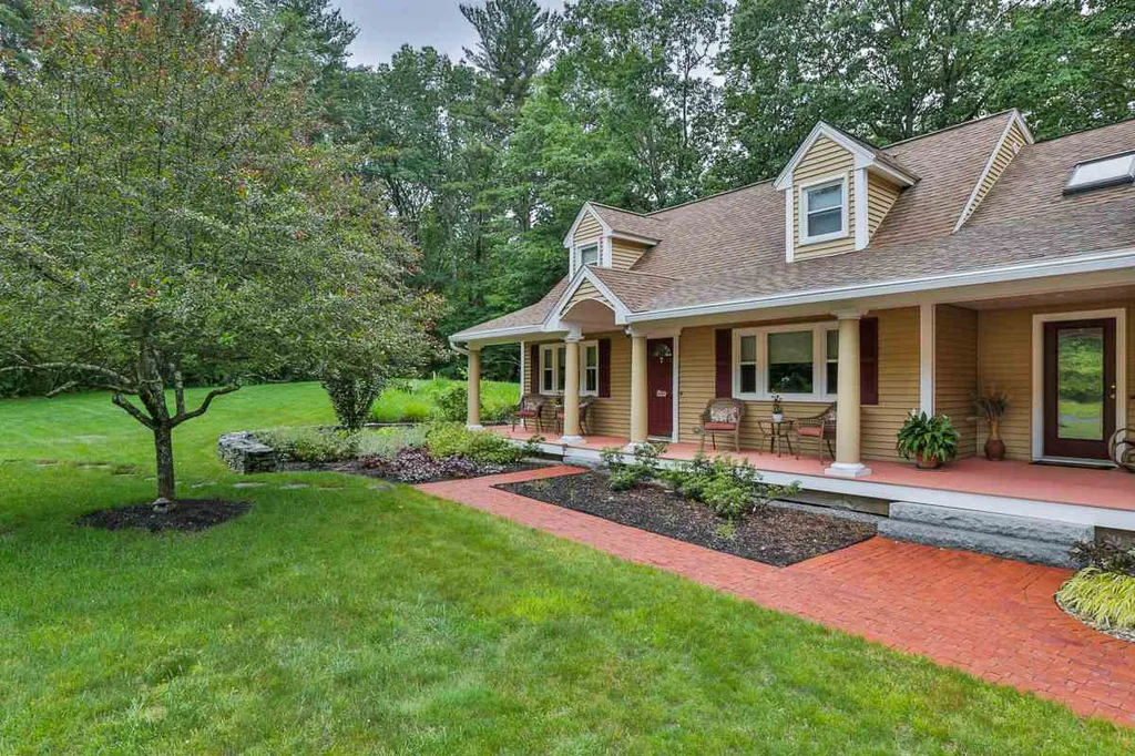 7 Rideout Lane Brookline NH 03033