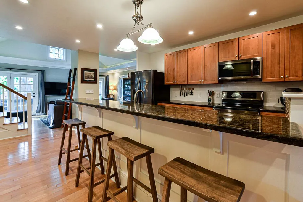 21 Pleasant Street Somersworth NH 03878