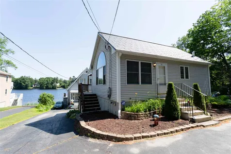 52 Beaver Lake Avenue Derry NH 03038
