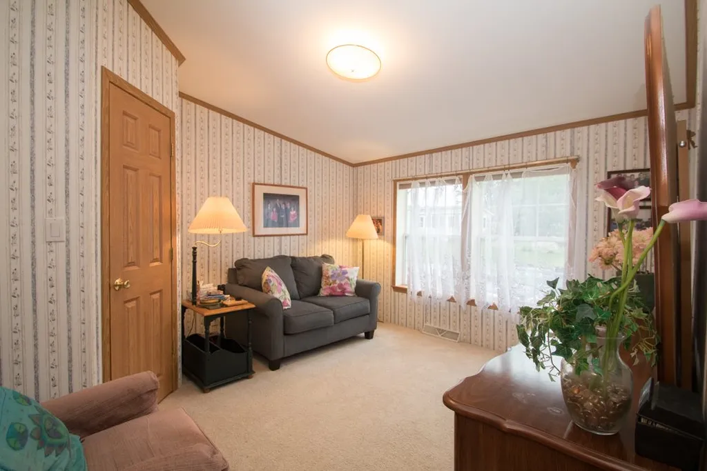 8 Independence Drive Dover NH 03820