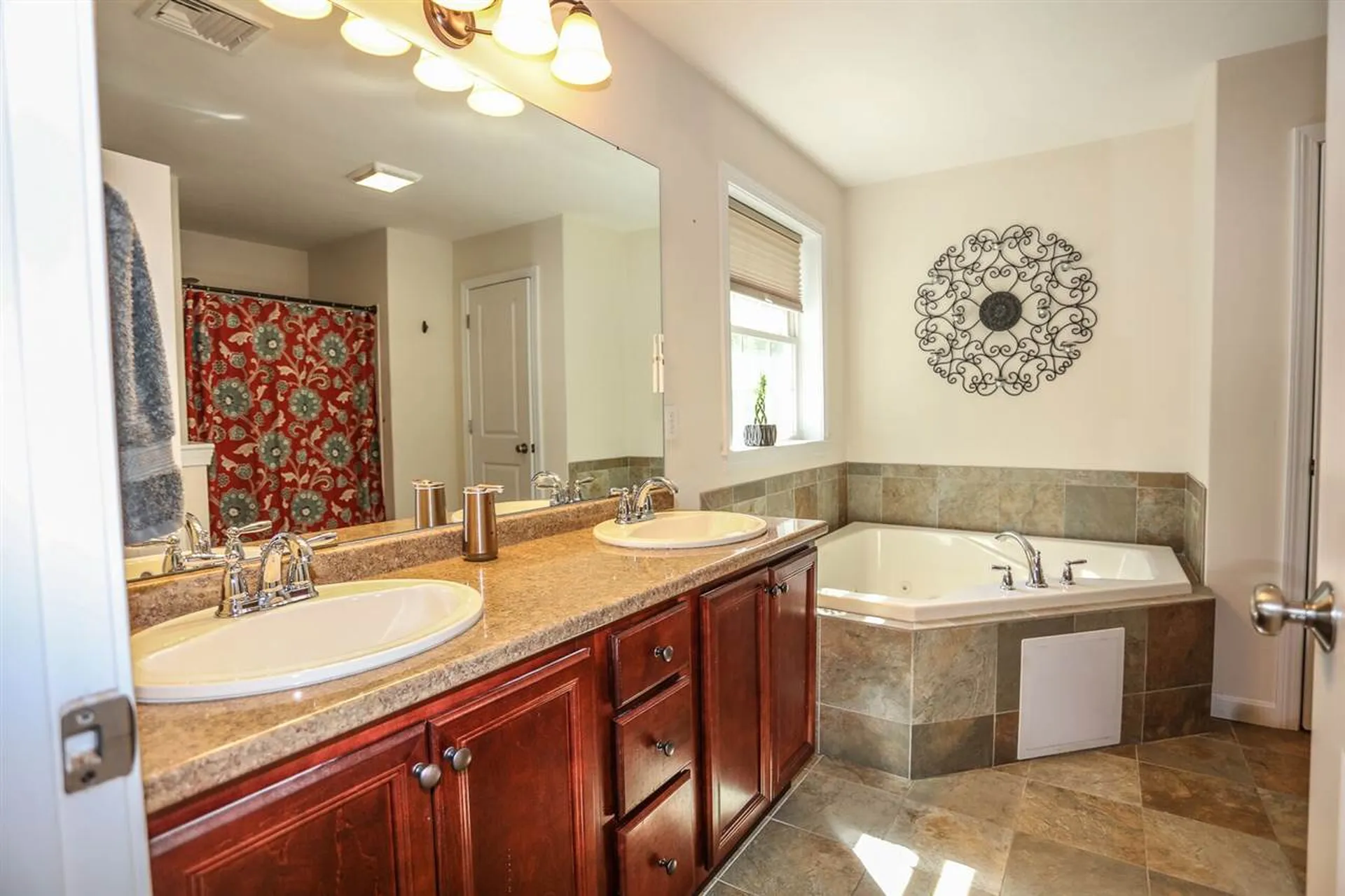 11 Cortland Drive Epping NH 03042