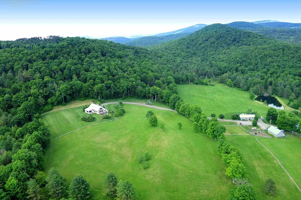 25 Coutu Court Tunbridge VT 05077