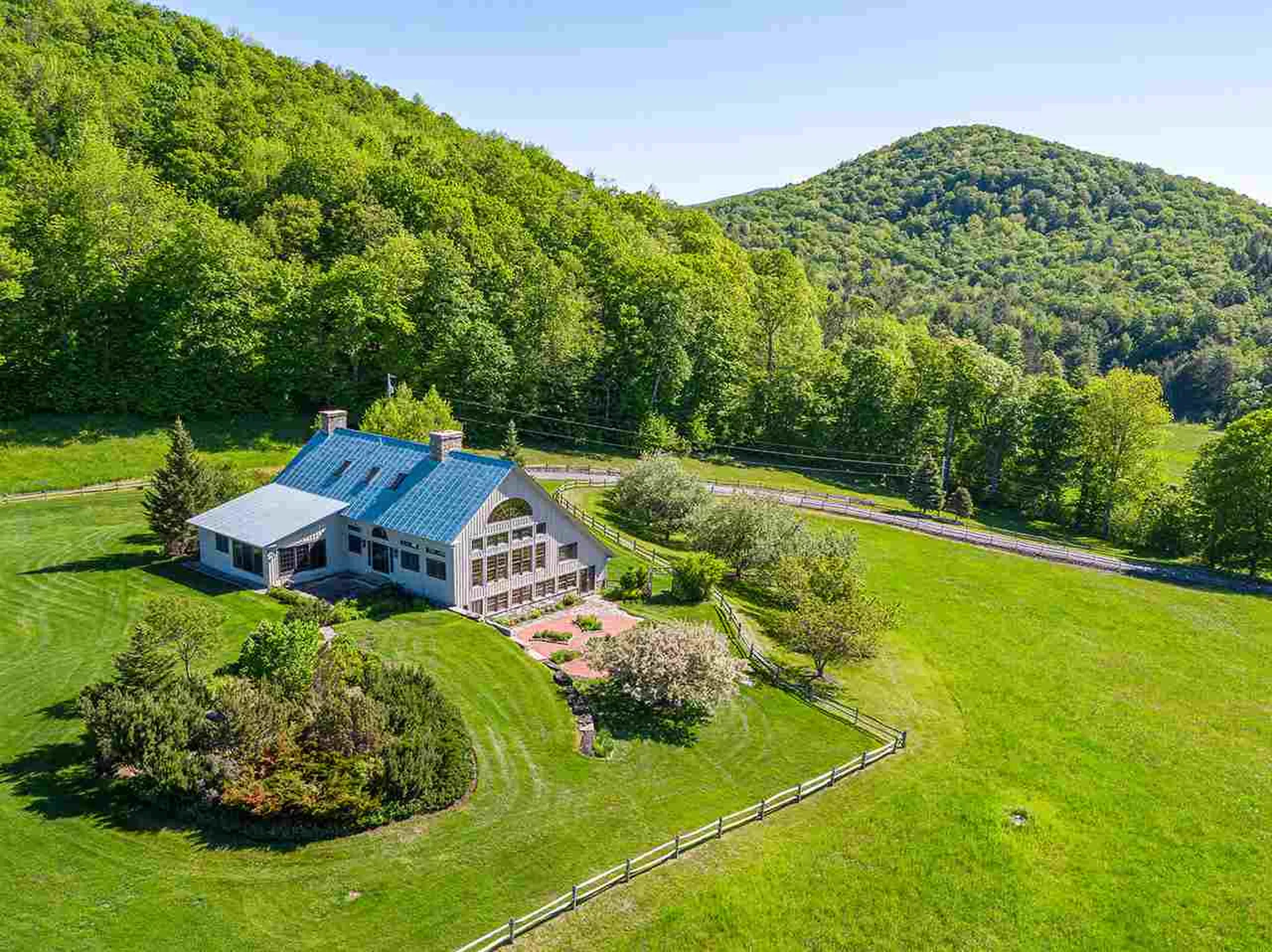 25 Coutu Court Tunbridge VT 05077