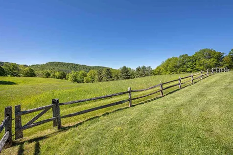 25 Coutu Court Tunbridge VT 05077