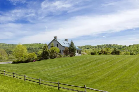 25 Coutu Court Tunbridge VT 05077