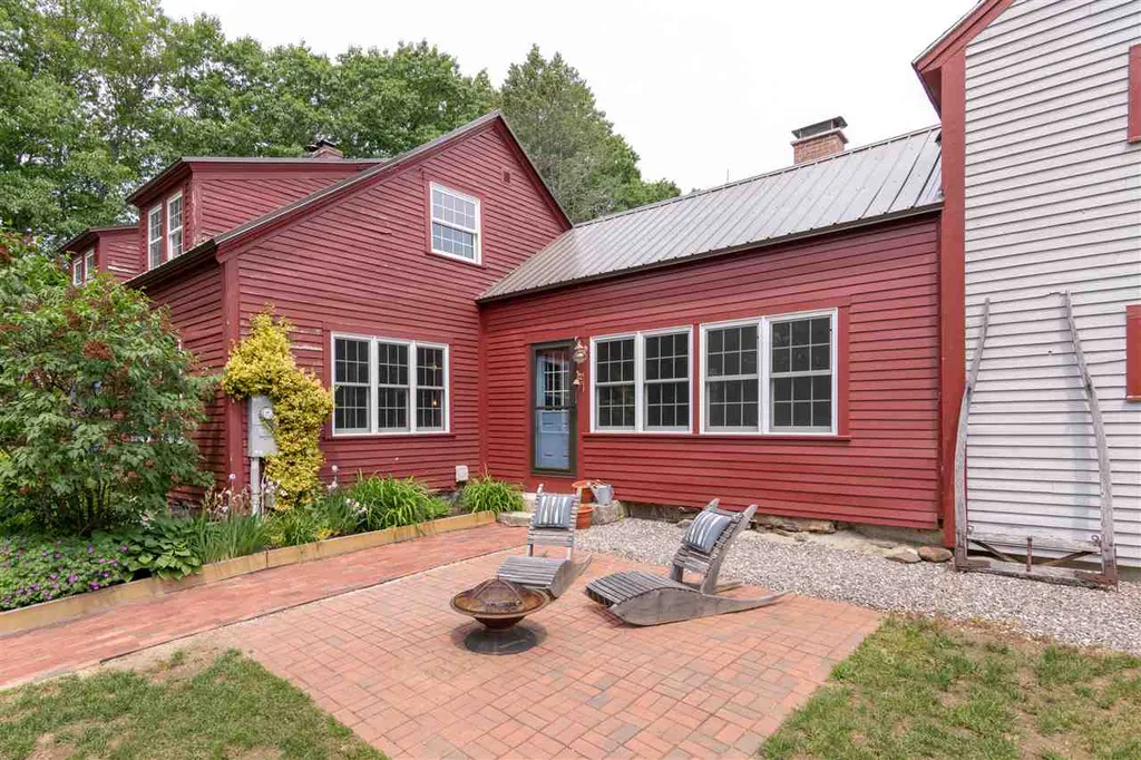 73 Schoolhouse Hill Road Gilford NH 03249