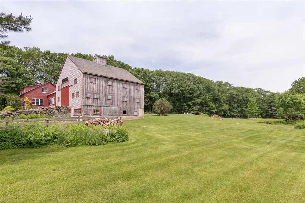 73 Schoolhouse Hill Road Gilford NH 03249