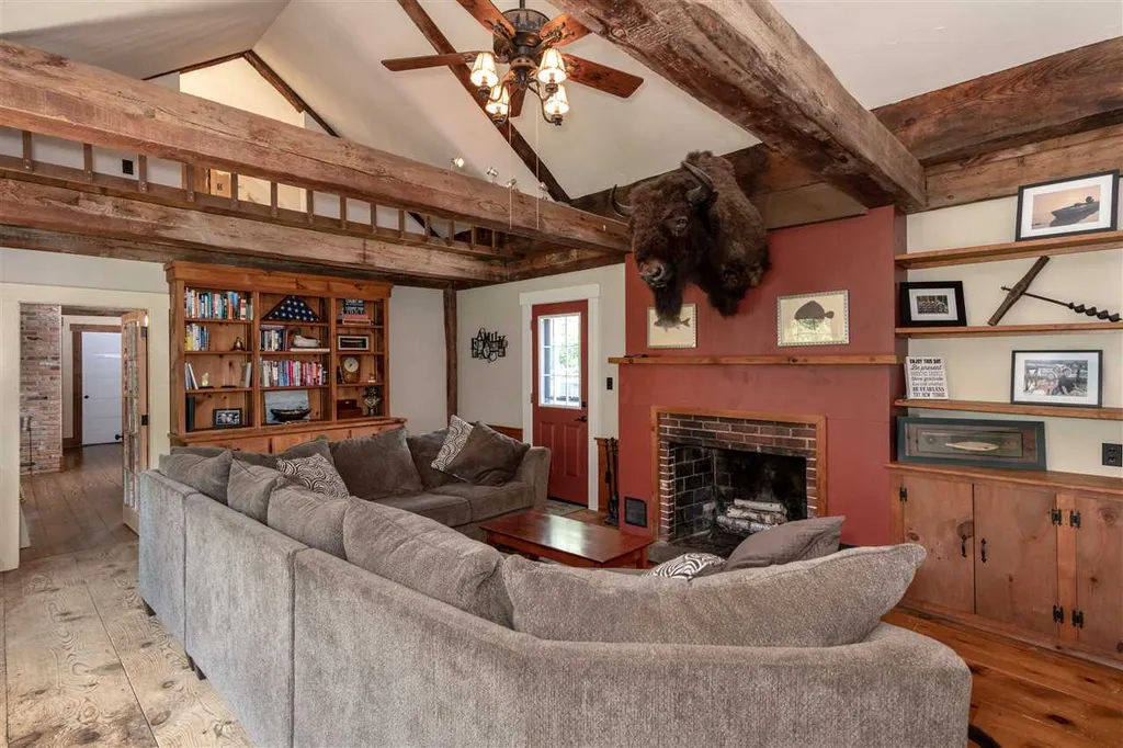 73 Schoolhouse Hill Road Gilford NH 03249