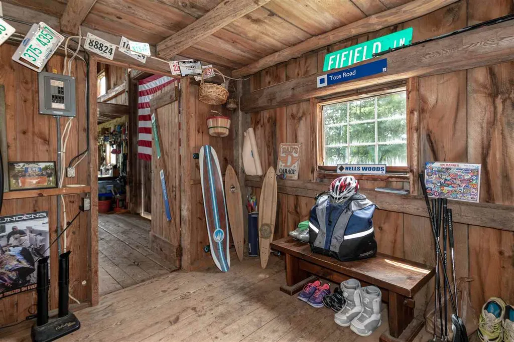 73 Schoolhouse Hill Road Gilford NH 03249