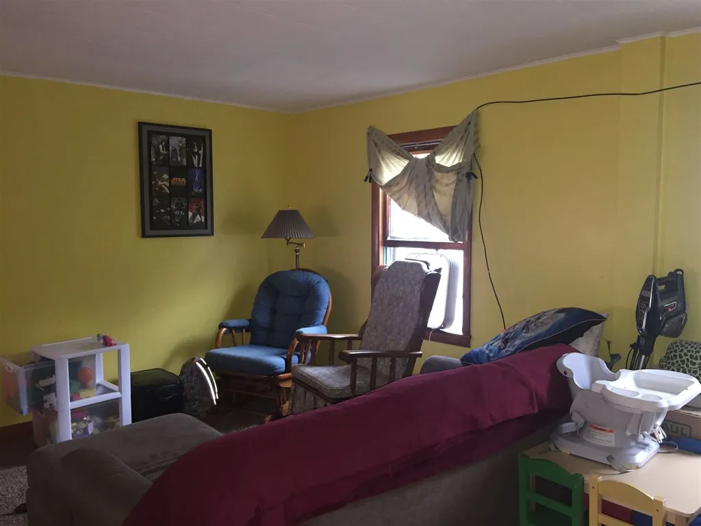 303 Washington Street Barrington NH 03825