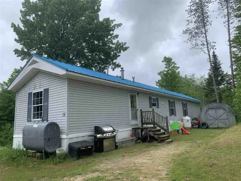 19 Ridgewood Place Plymouth NH 03264