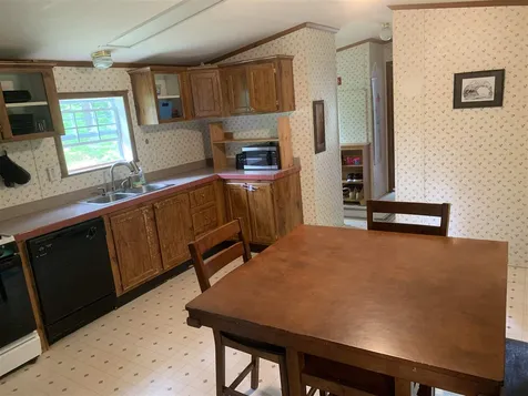 19 Ridgewood Place Plymouth NH 03264