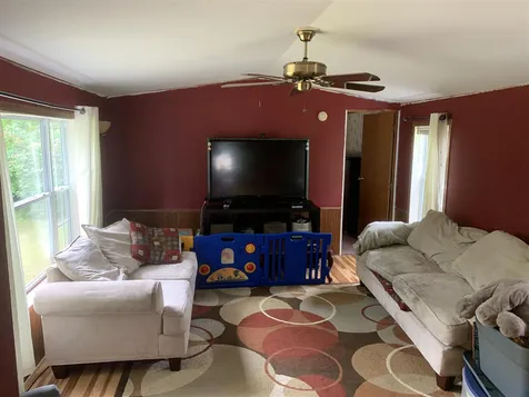 19 Ridgewood Place Plymouth NH 03264