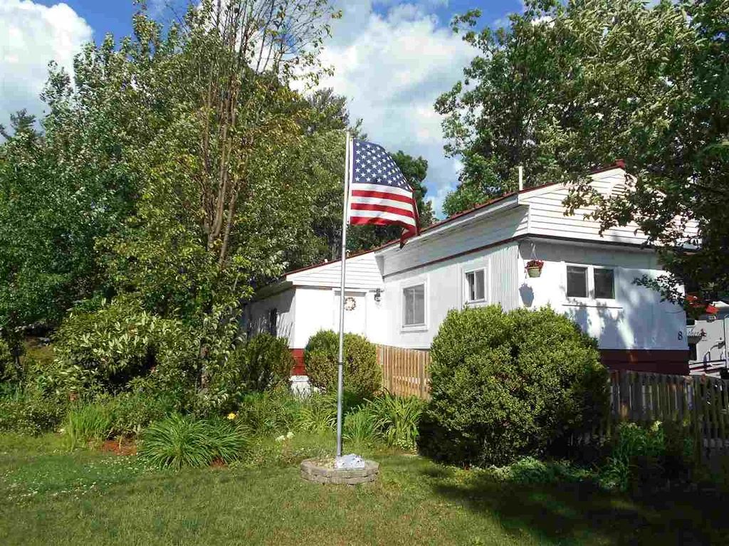 8 Nottingwood Lane Merrimack NH 03054