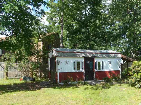 8 Nottingwood Lane Merrimack NH 03054