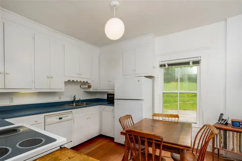 11 Taber Hill Road Stowe VT 05672