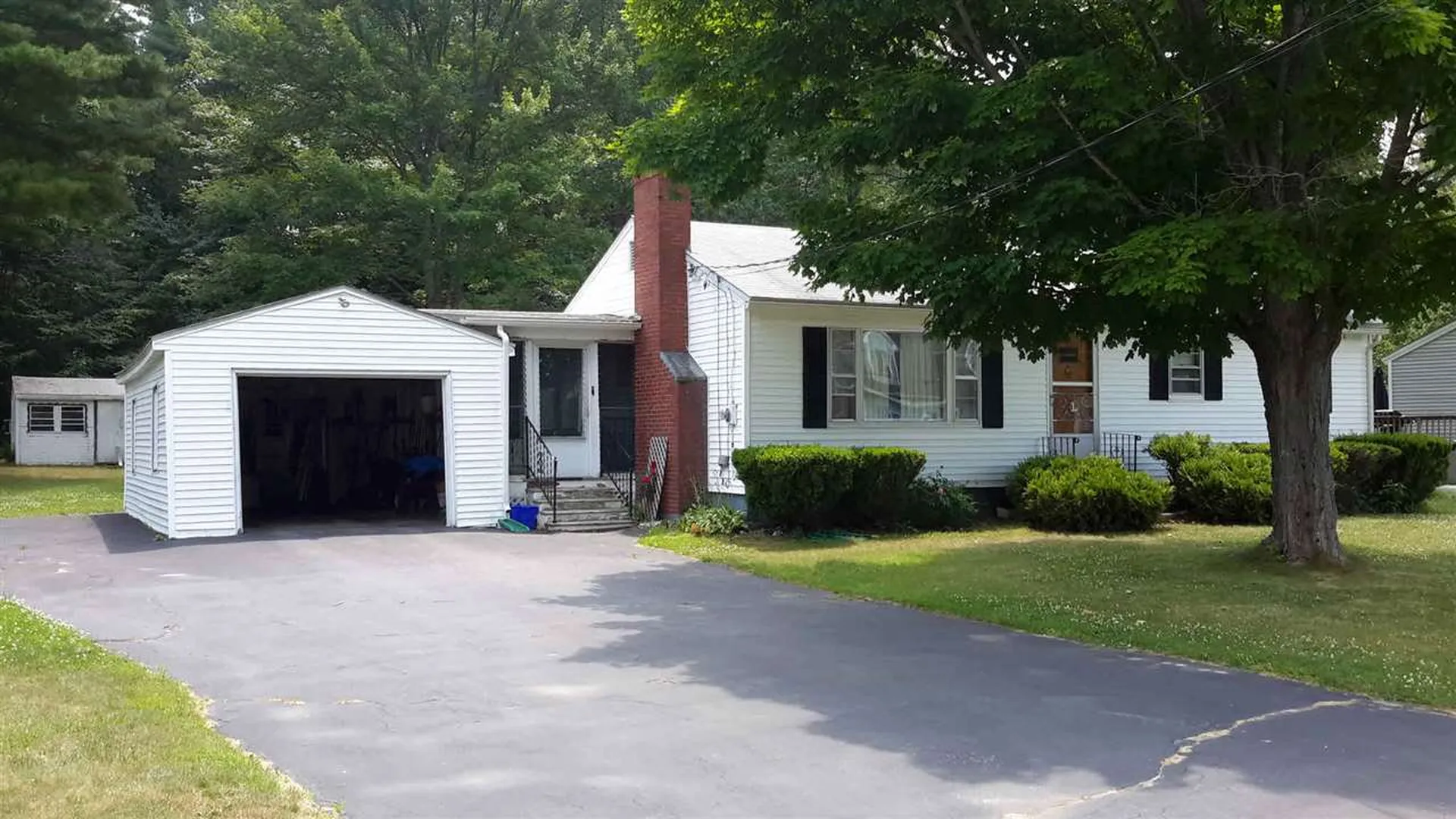 35 Crawford Avenue Exeter NH 03833