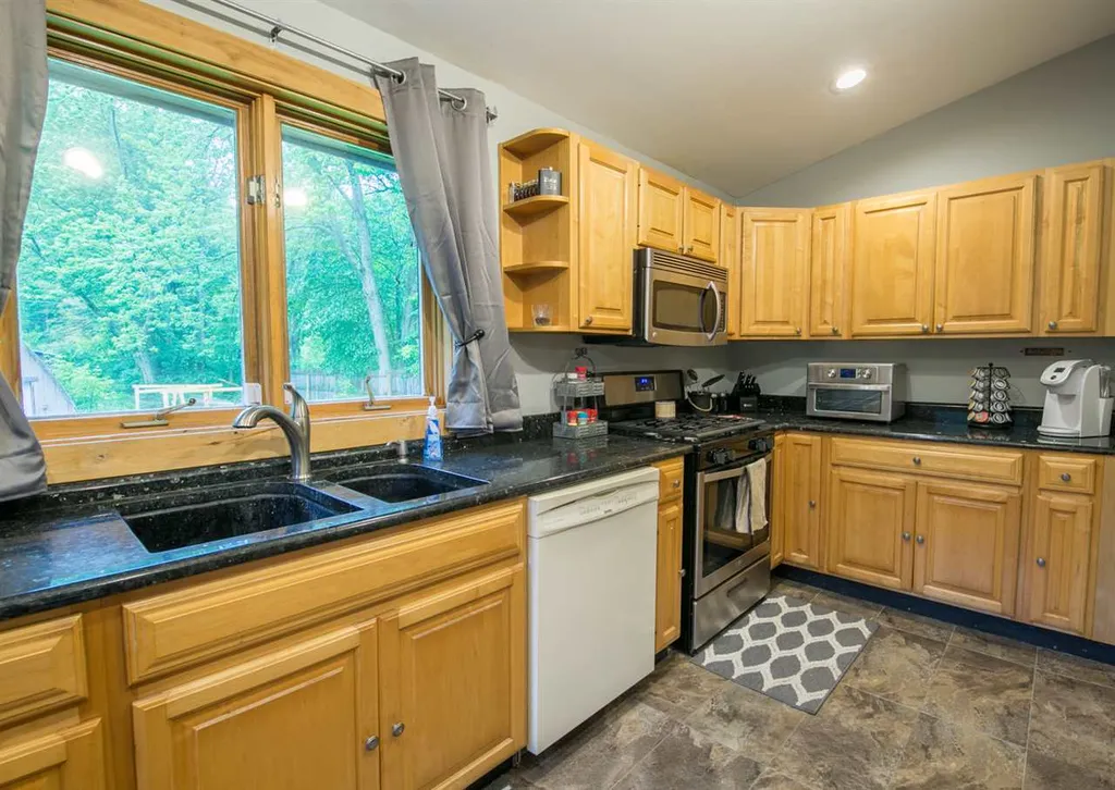 336 West Milton Road Milton VT 05468