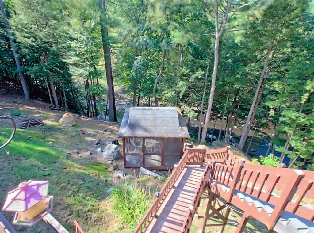 209 Greenhill Road Barrington NH 03825