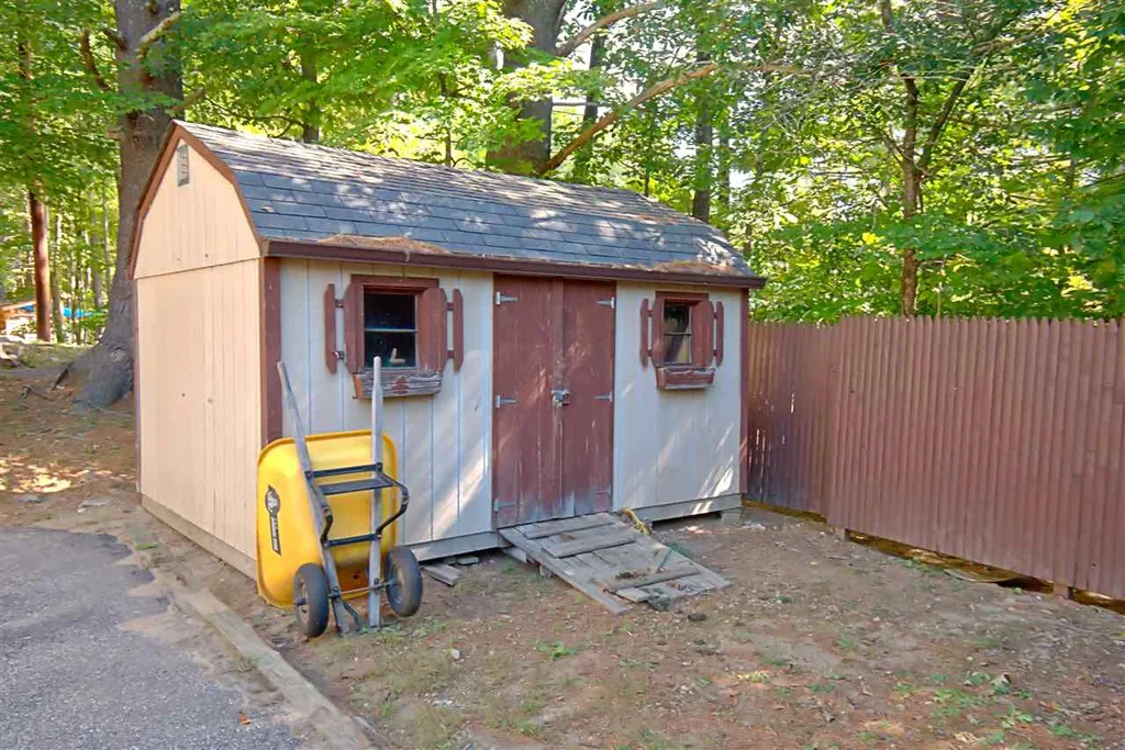 209 Greenhill Road Barrington NH 03825