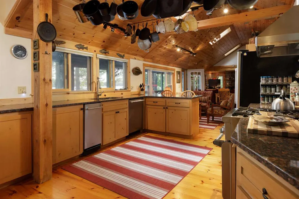 100 West Cove Road Brookfield NH 03872