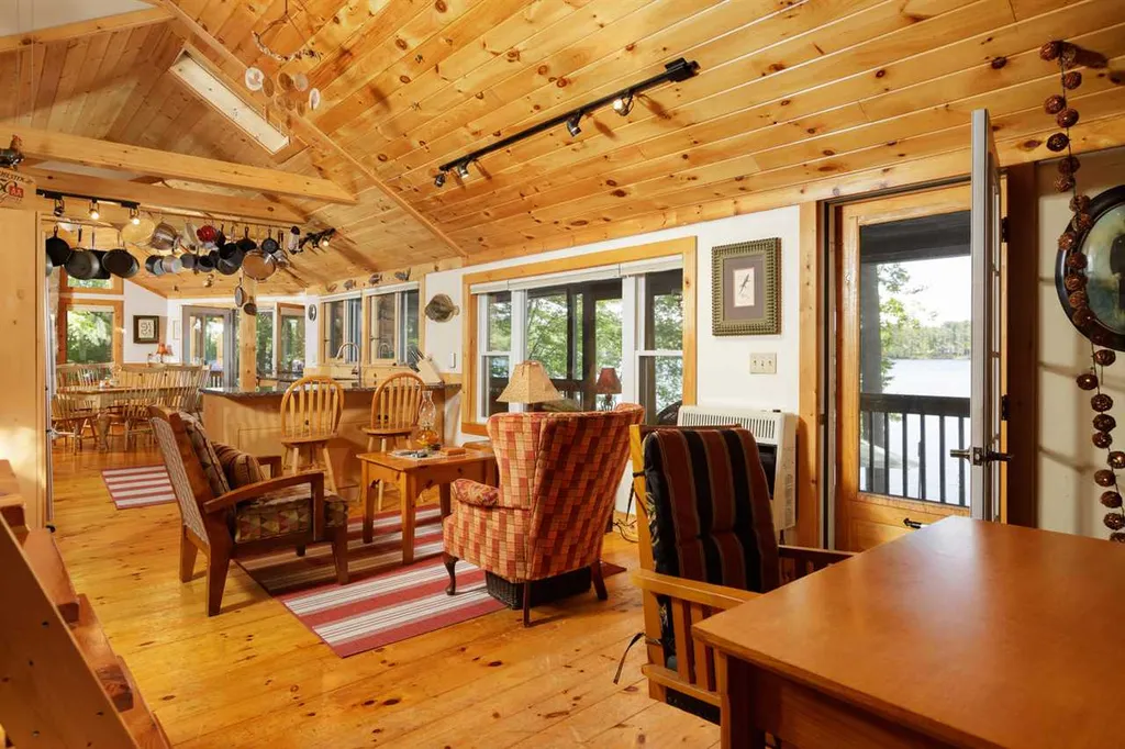 100 West Cove Road Brookfield NH 03872