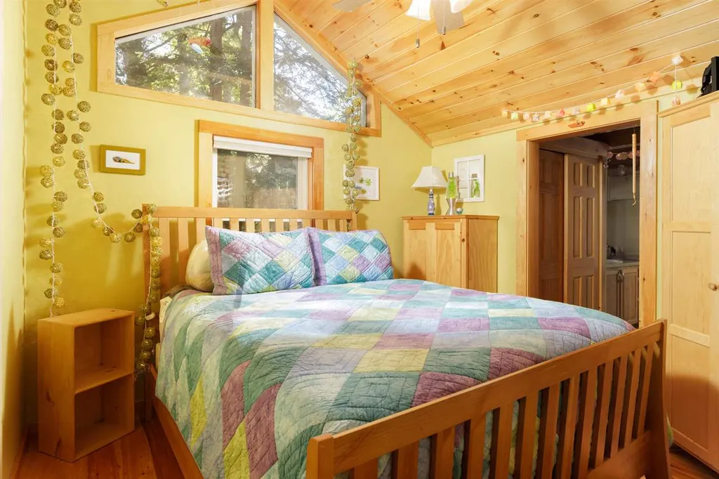 100 West Cove Road Brookfield NH 03872