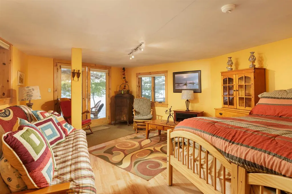 100 West Cove Road Brookfield NH 03872
