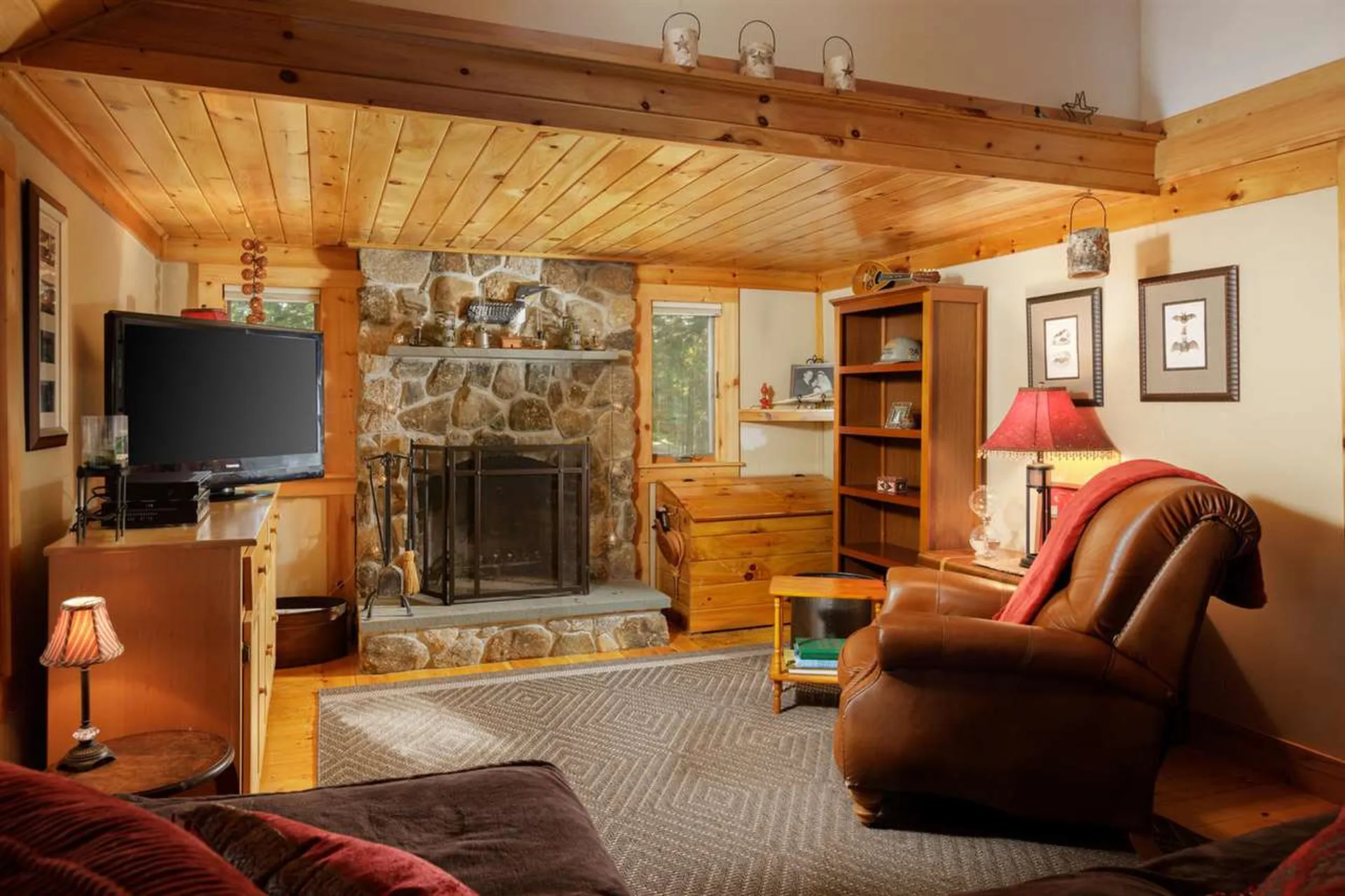 100 West Cove Road Brookfield NH 03872